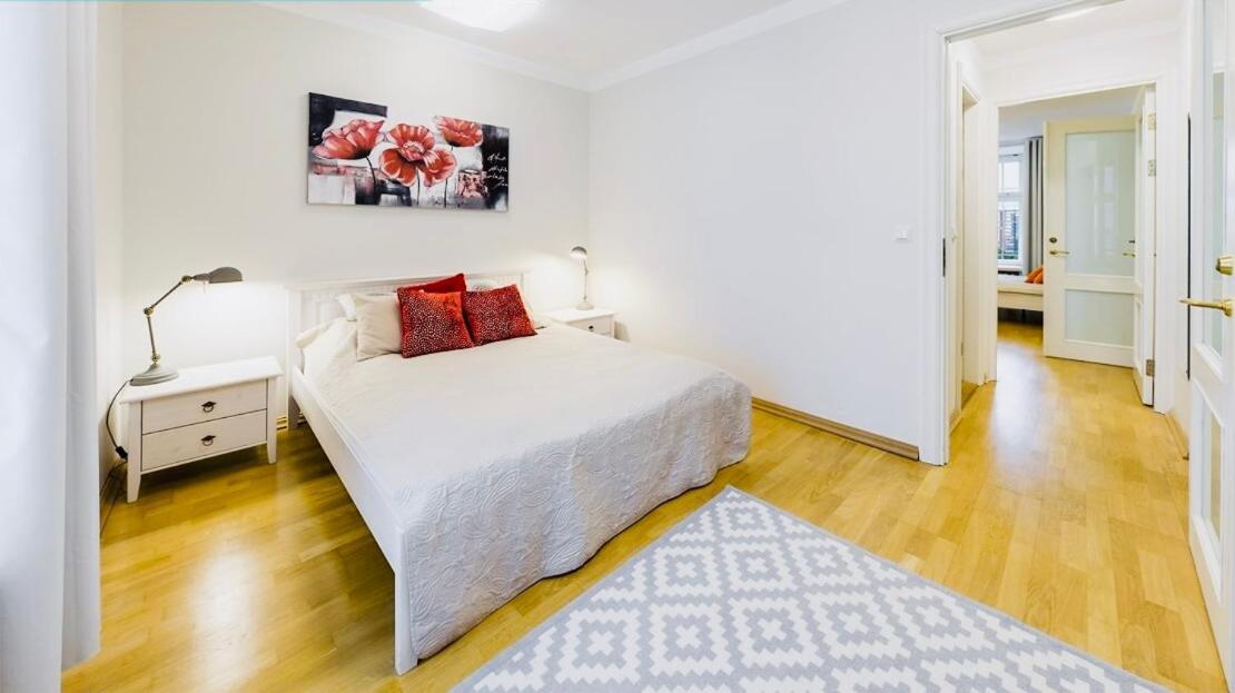 Tallinnhousing Knights And Nobility -3 Bdr Home Esterno foto