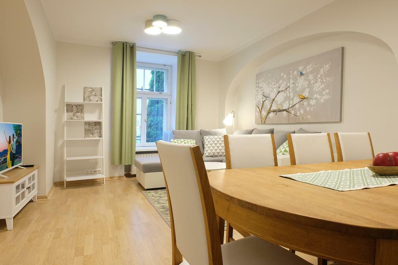 Tallinnhousing Knights And Nobility -3 Bdr Home Esterno foto